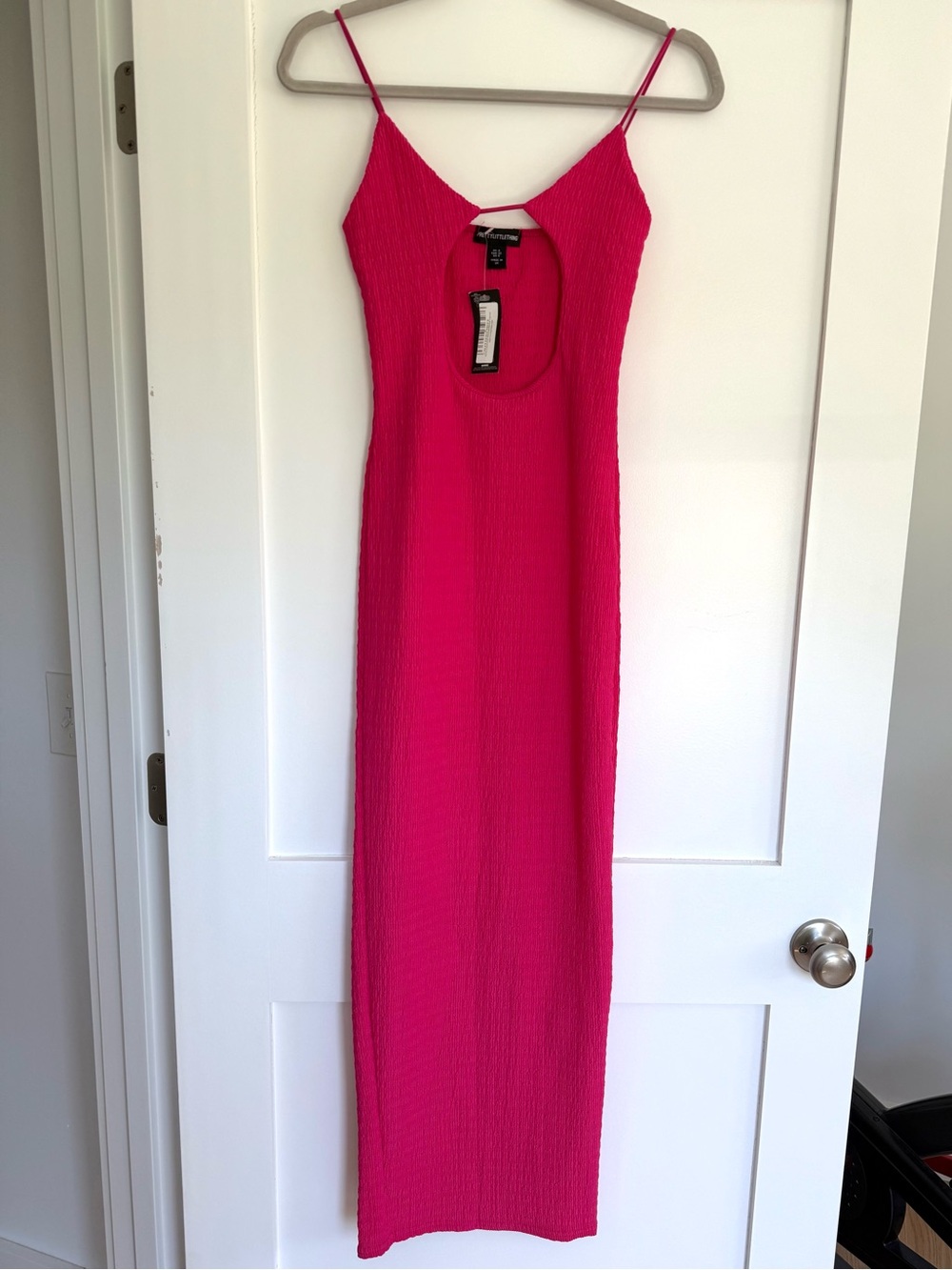 PrettyLittleThing Hot Pink Textured Cutout Maxi Dress NWT Size 0